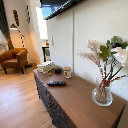 Urban Jungle Apartment In Kassel + Netflix 외부 사진